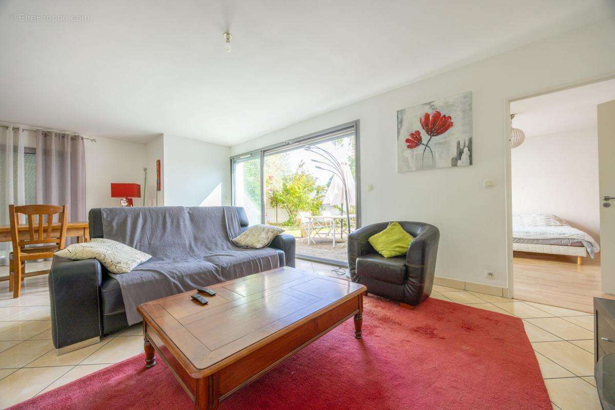 Maison à SAINT-SEBASTIEN-SUR-LOIRE