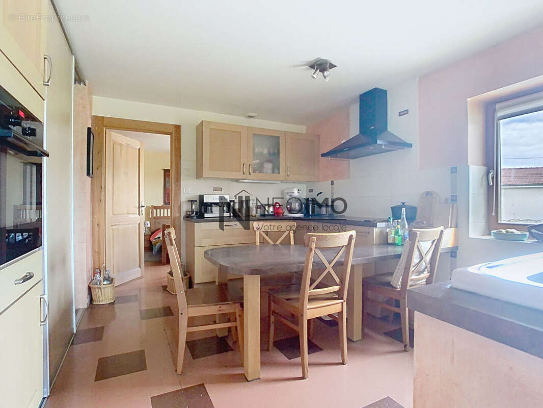 Maison à VALLEROY-LE-SEC