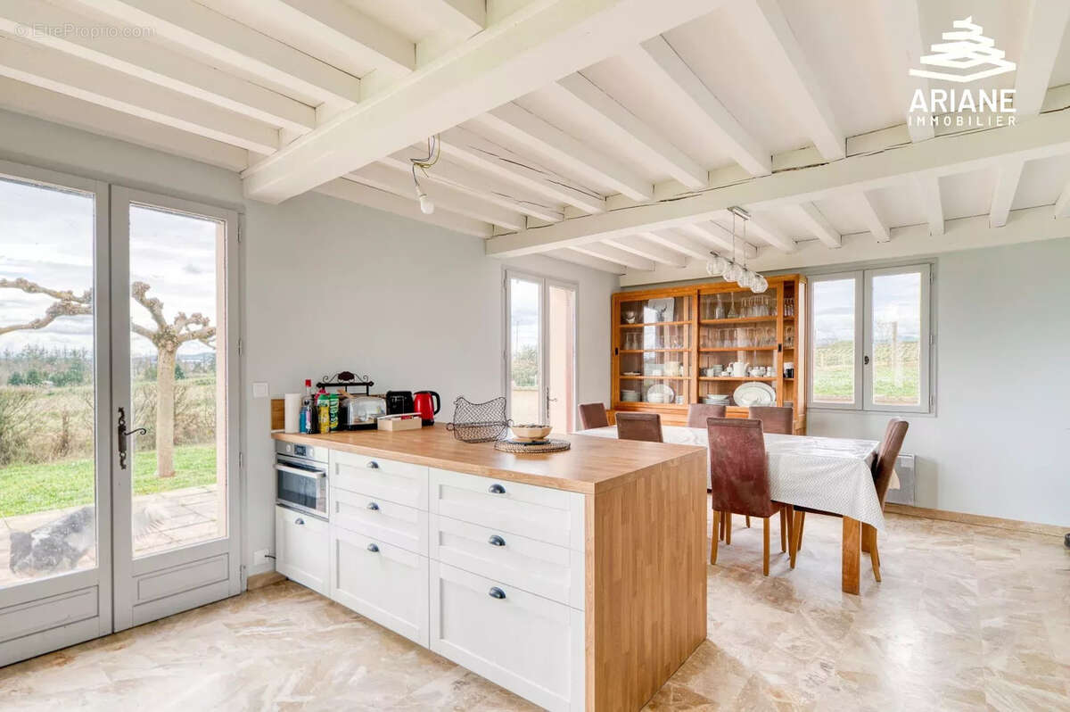 - Vallée en Barret - Maison de 166m2 hab et 90m2 de garages sur 2 488m2 de terrain - photo 6