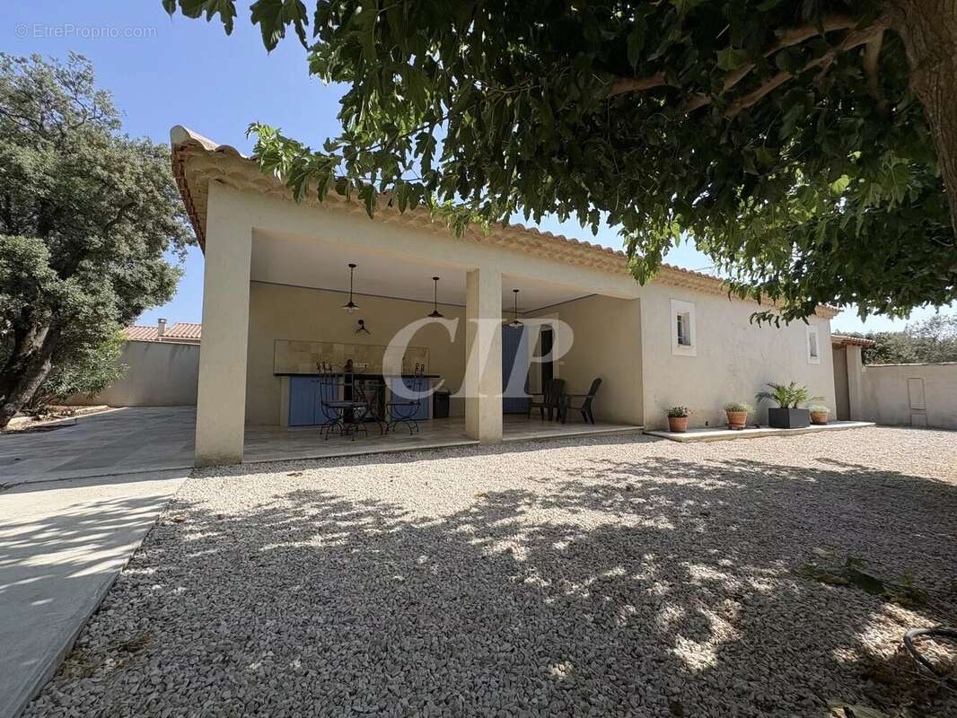 Aureille Villa de charme 175 m2 6 chambres - photo 6