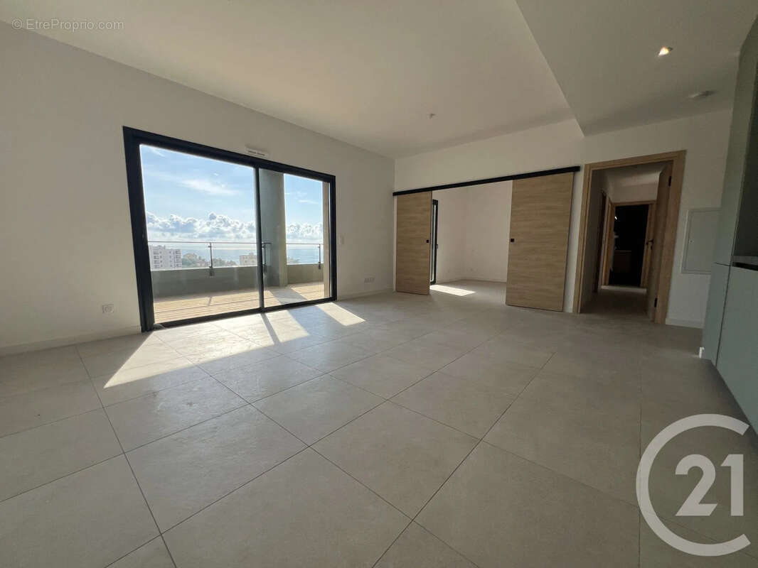 Appartement 87 m² à San-Martino-Di-Lota  - photo 7