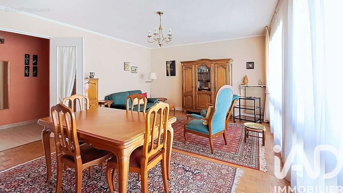 Photo 3 - Appartement à MONTROUGE