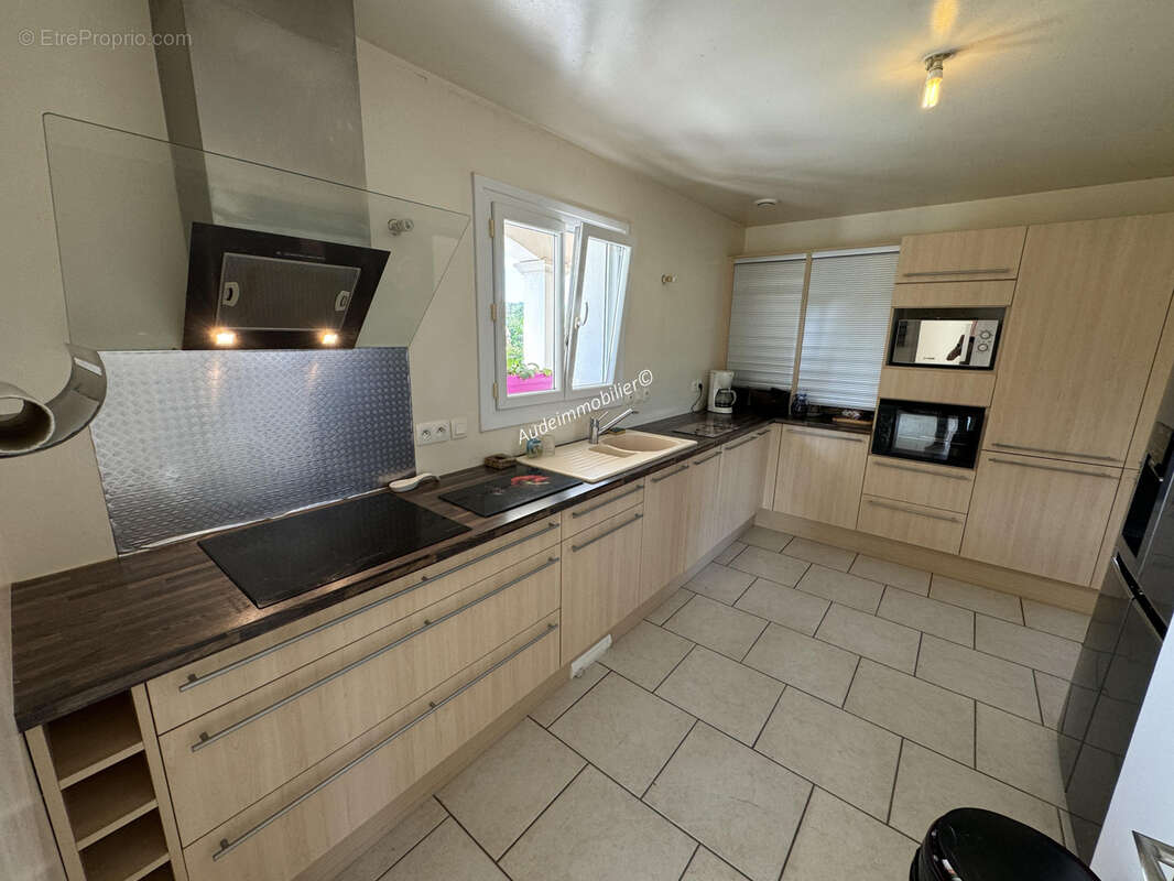 Maison à BELVEZE-DU-RAZES