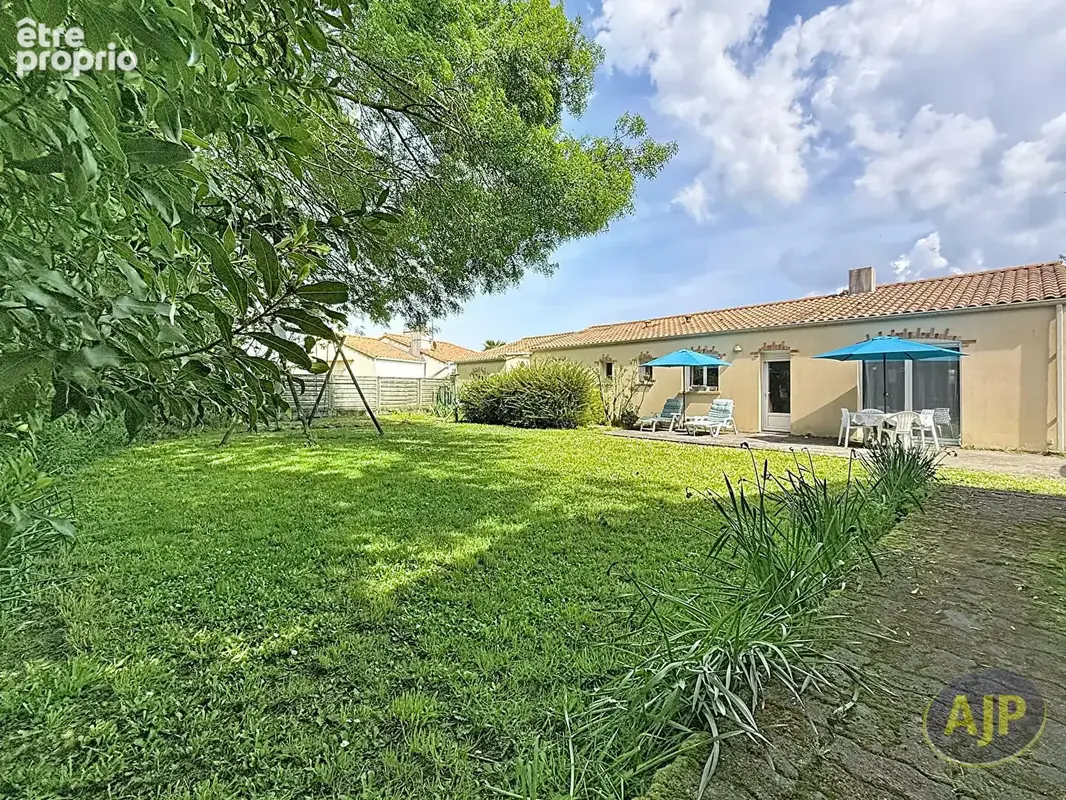 Maison Port Saint Pere 6 pièce(s) 130 m2 - photo 10