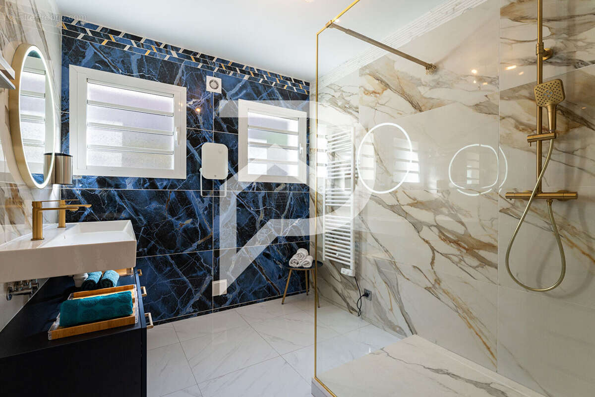 Maison contemporaine avec vue mer et prestations premium - photo 11