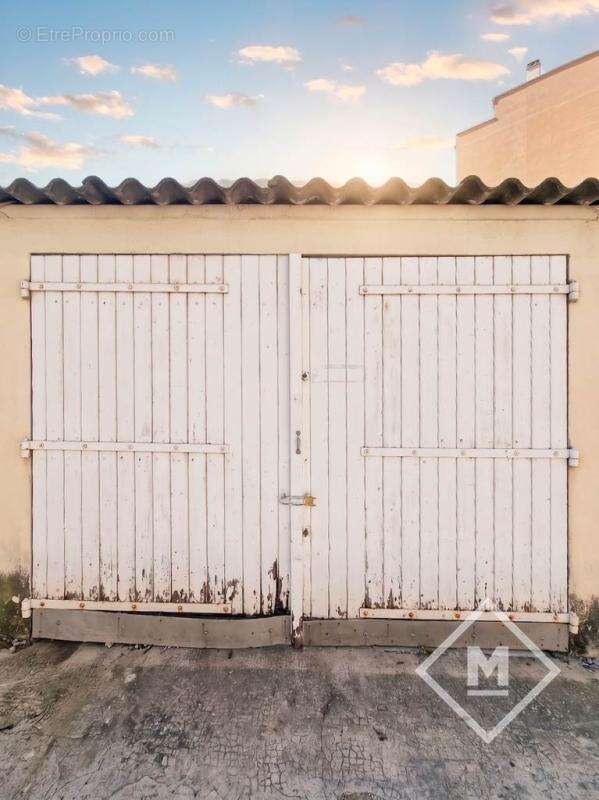 Parking à MARSEILLE-13E