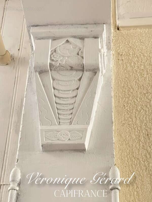 Maison à SAINT-MEDARD-DE-GUIZIERES