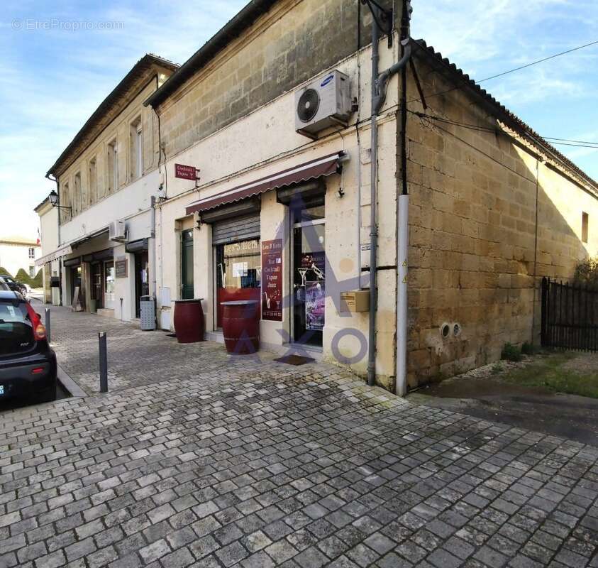 Commerce à SAINT-SULPICE-DE-FALEYRENS