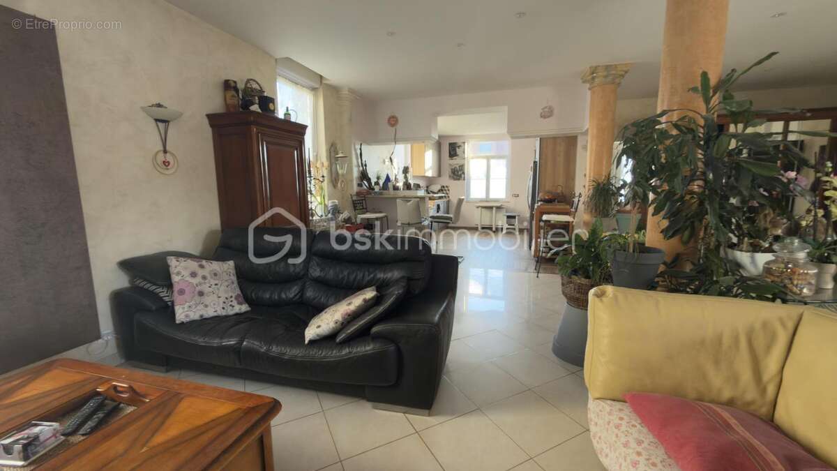 Maison à SAINT-QUENTIN