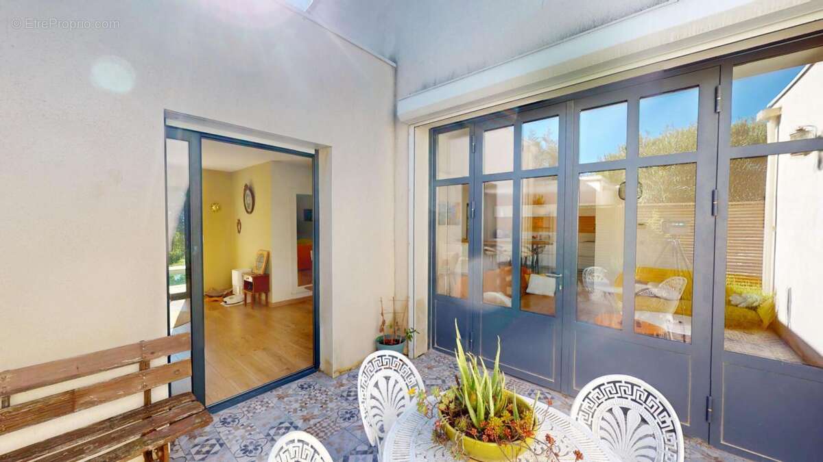 Maison à COURNONTERRAL