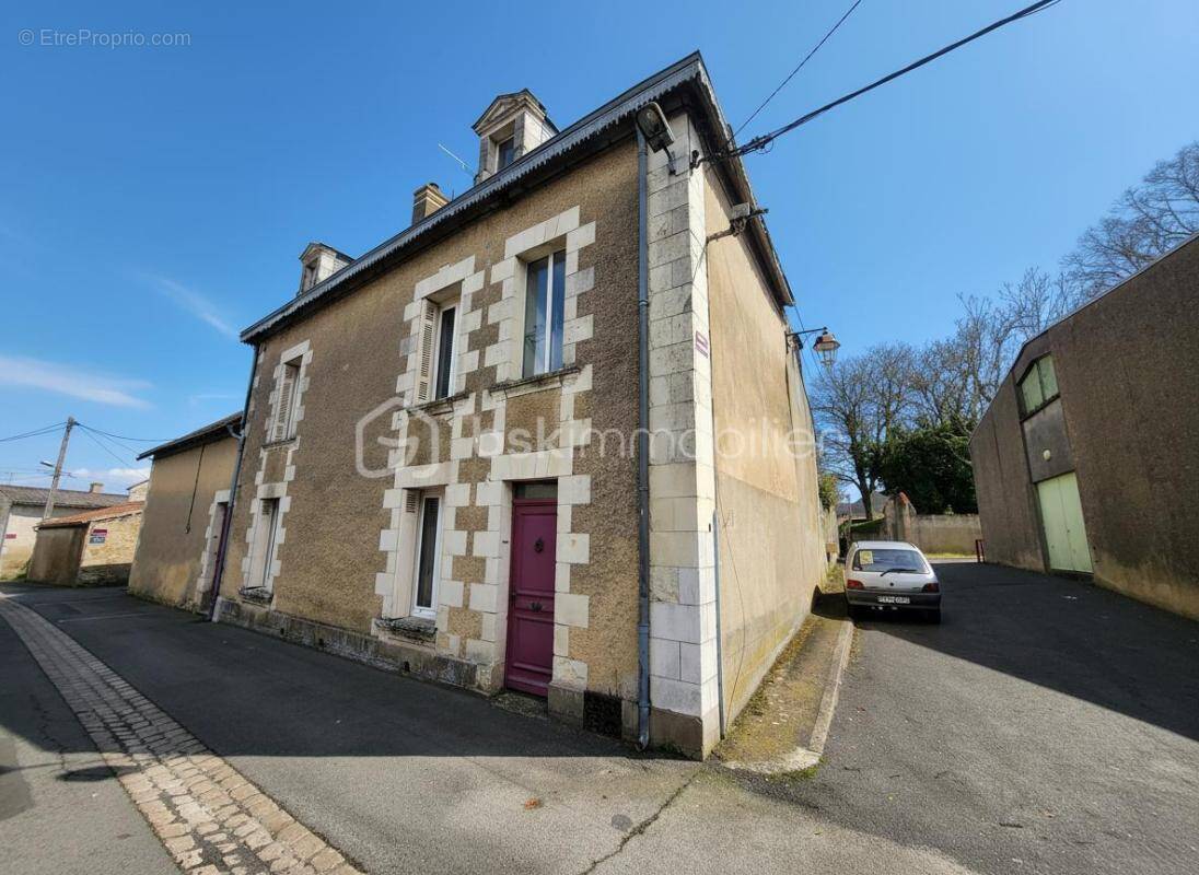 Maison à MIREBEAU