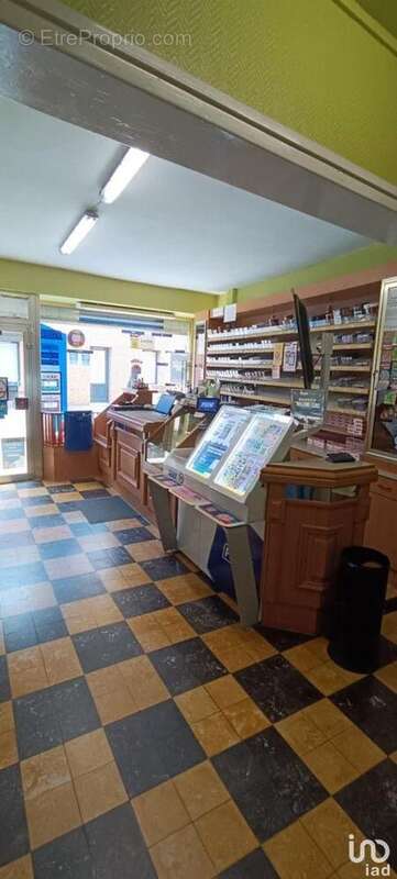 Photo 2 - Commerce à ISBERGUES