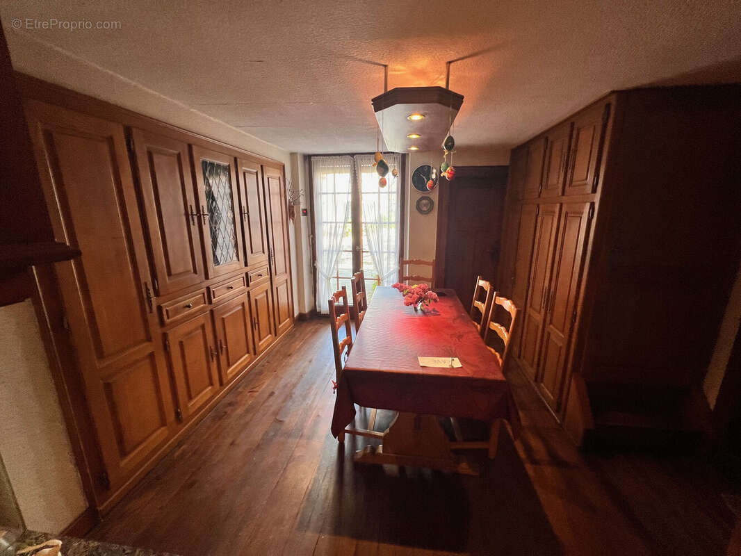 Maison à NEUVE-EGLISE