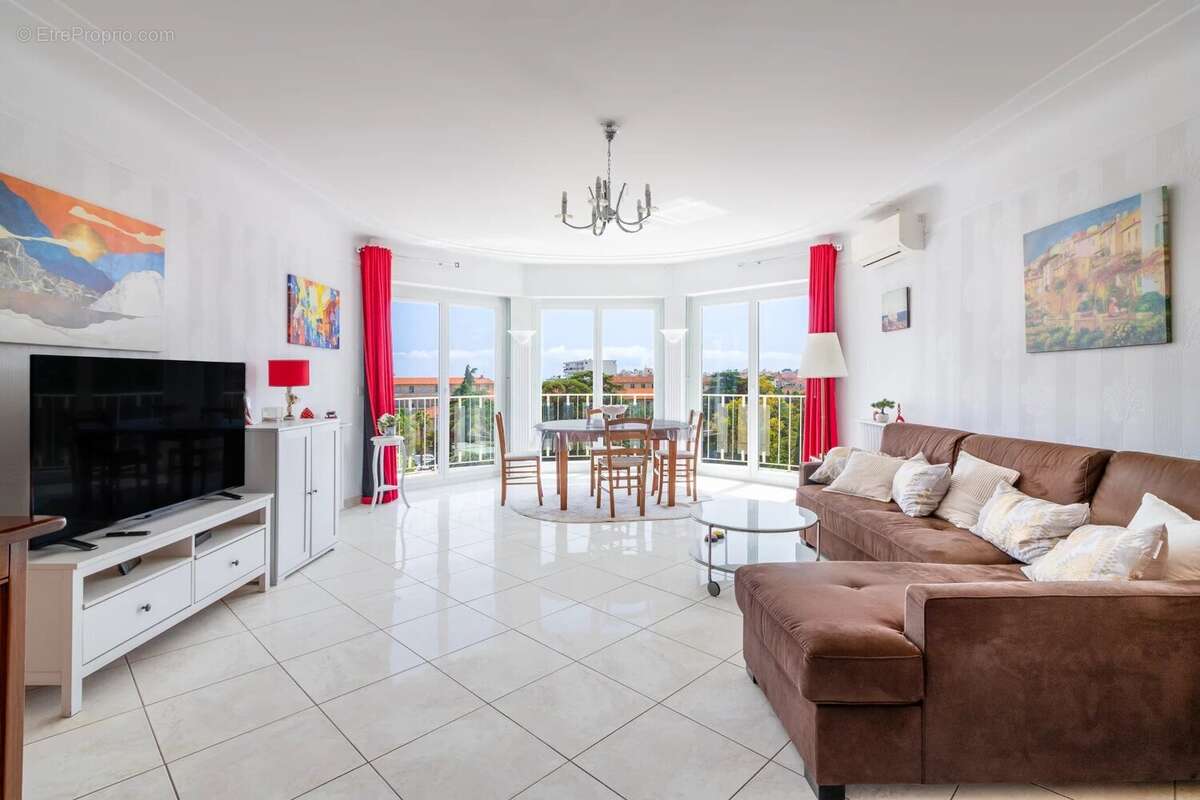 Appartement à LE CANNET