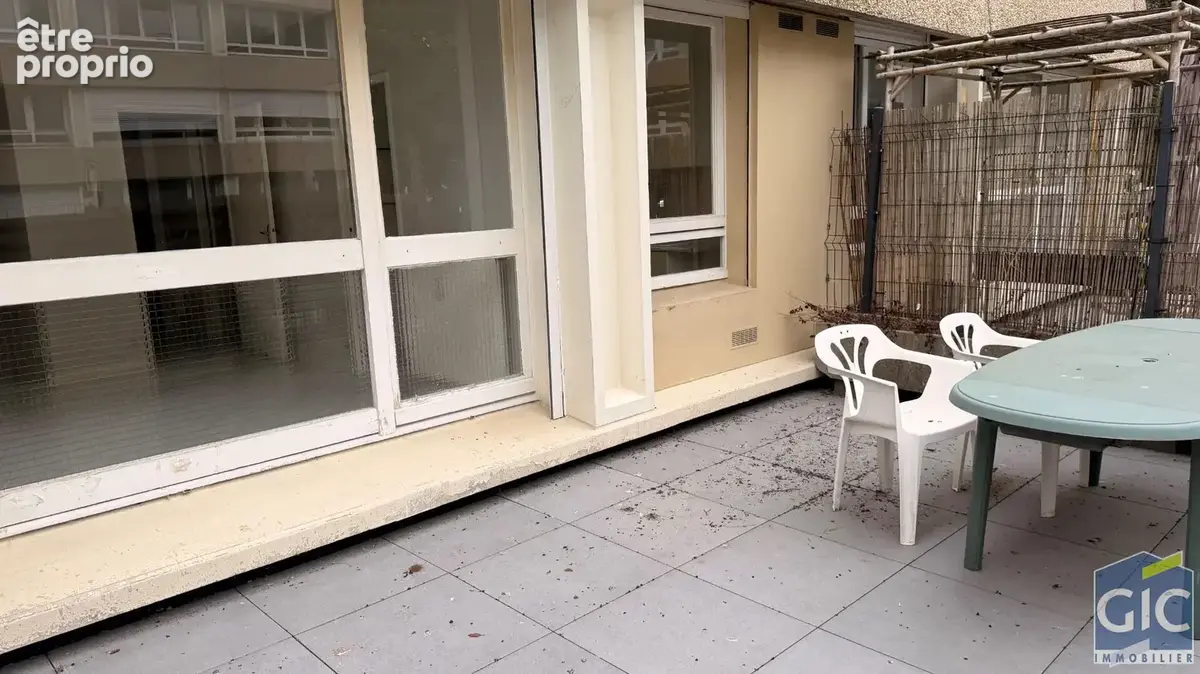 Grand f1 avec terrasse - photo 5