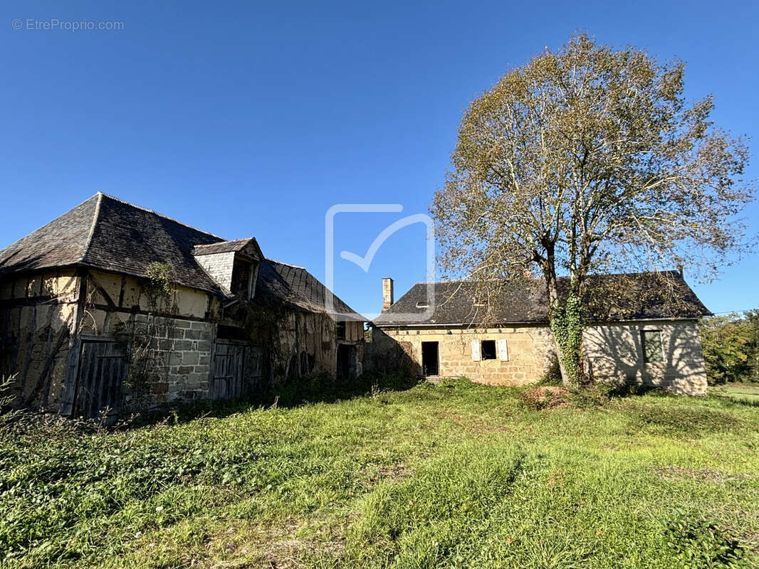 Maison à BRIGNAC-LA-PLAINE