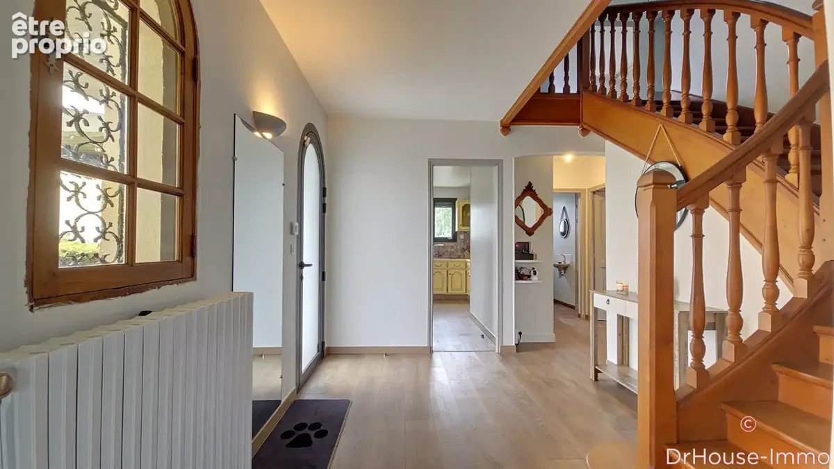 Maison 7 pièces 185 m² à vendre à Croissy-Beaubourg (77183) - photo 3