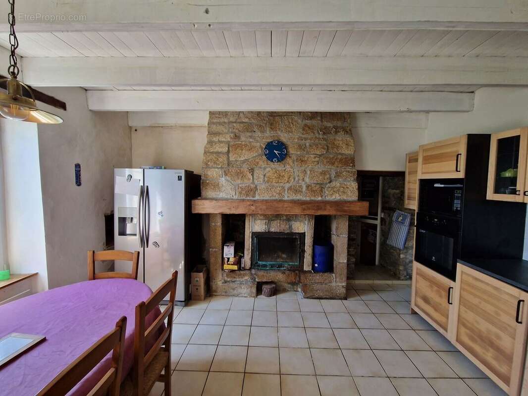 Maison à POULLAN-SUR-MER