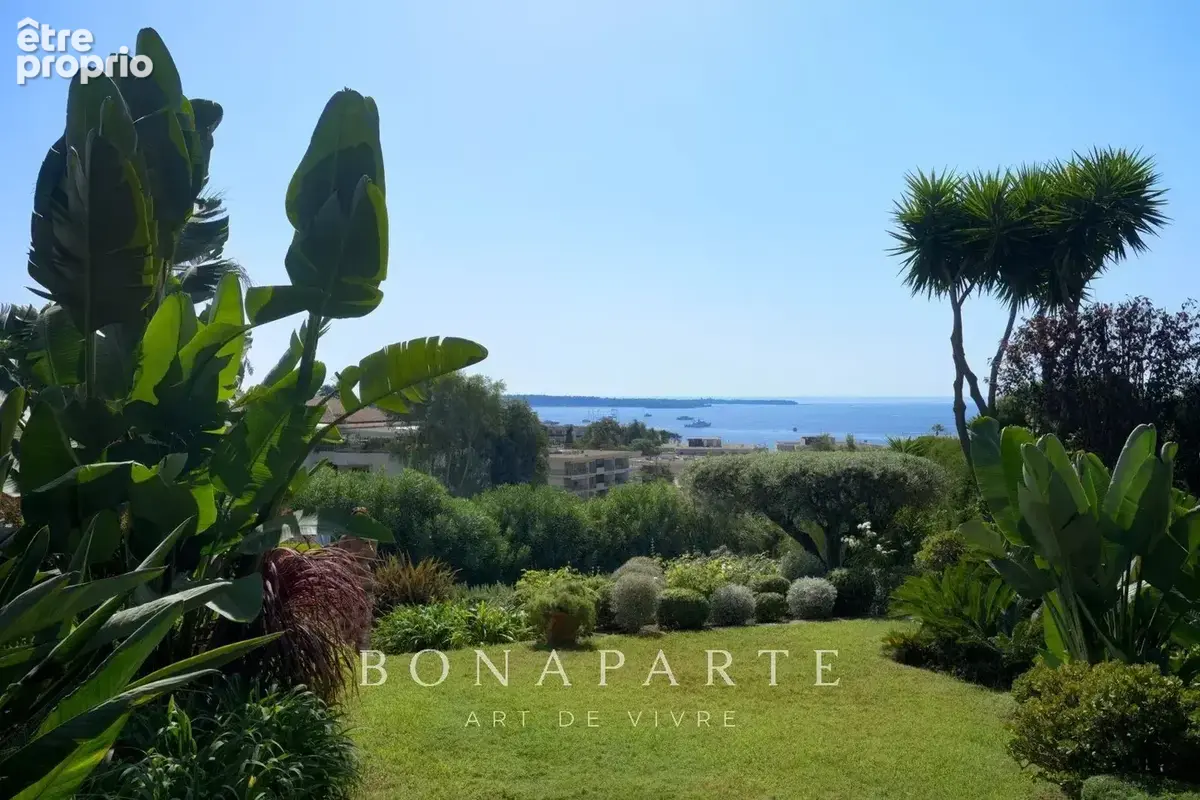 Elégante propriété à la vue mer panoramique - photo 10