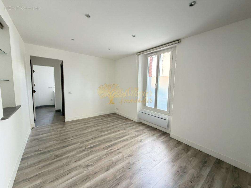 Saint-Maur-des-Fossés – T2 rénové 32 m² en rez-de-chaussée, proche RER A, faibles charges - photo 3