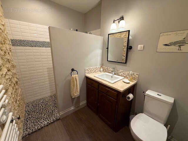 Maison à SAINT-SORLIN-DE-CONAC