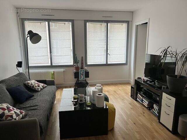 Appartement à PARIS-12E