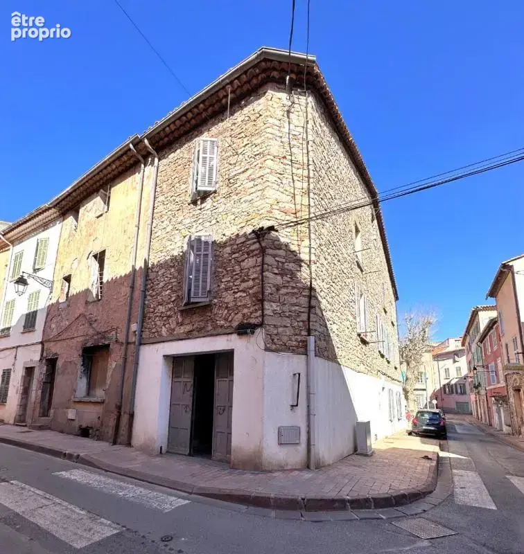 LE LUC EN PROVENCE - Immeuble de rapport à vendre - 6 appartements et un garage - photo 6