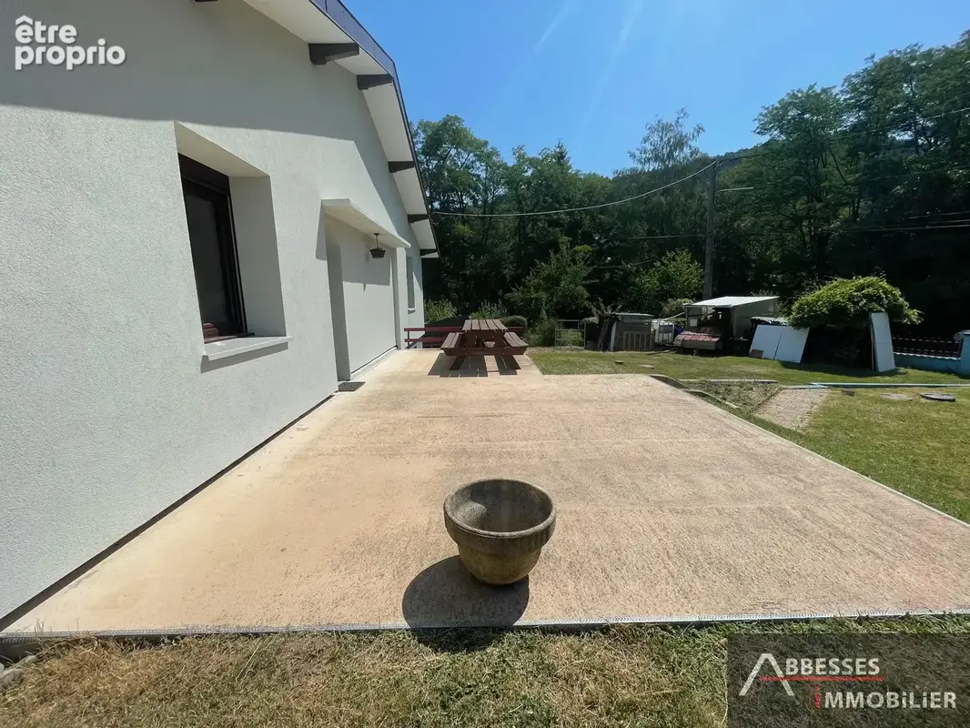 EN EXCLUSIVITÉ : ELOYES : Maison type F5 sur sous sol à conforter - photo 2