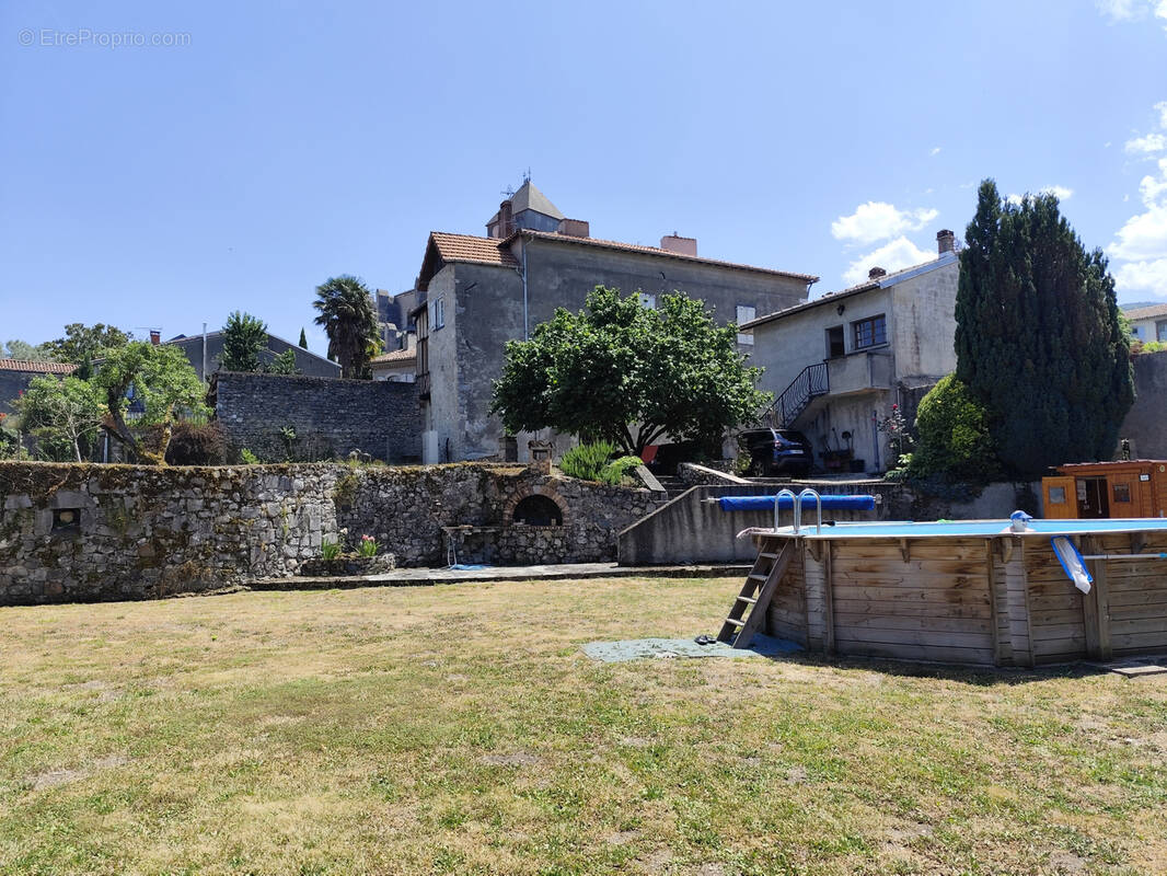 Maison à SAINT-BERTRAND-DE-COMMINGES