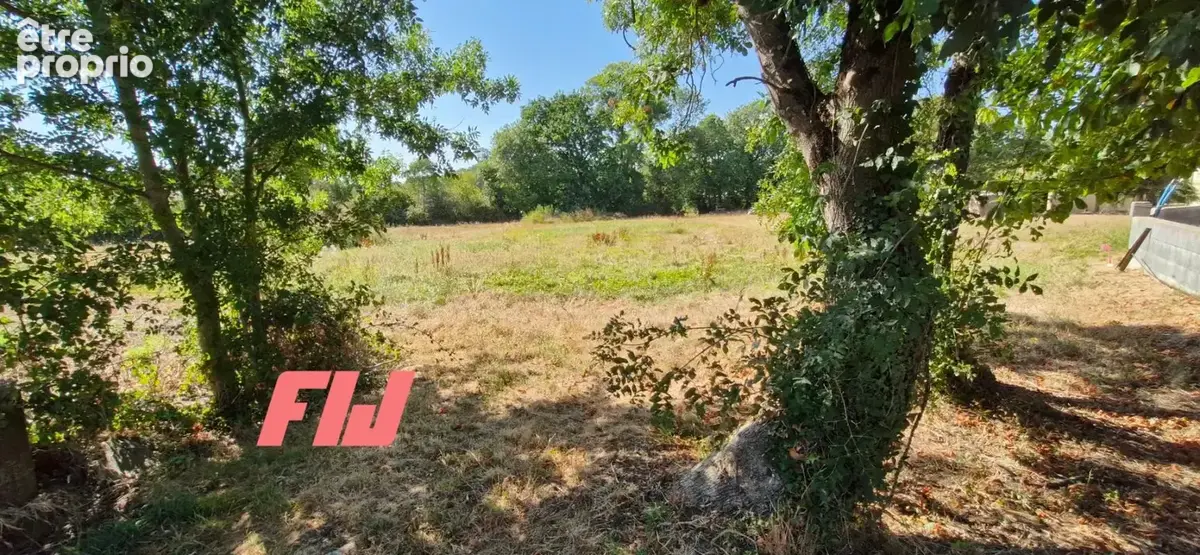 Terrain 537 m² / saint-philbert-de-grand-lieu / 44310 - photo 2