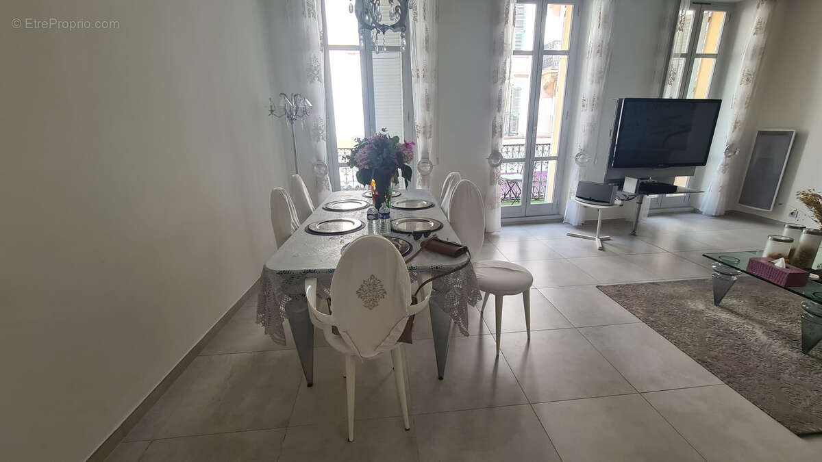 Appartement à CANNES