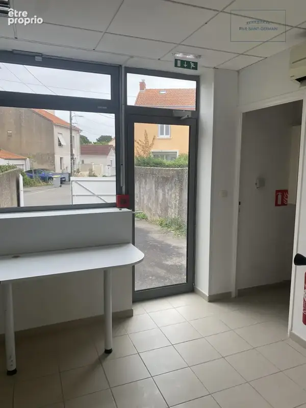 Commerce 200 m² à vendre à Reze (44400) - photo 3
