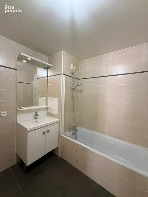 Bel appartement - 3 pièces - Immeuble récent - Cergy B24 - photo 11