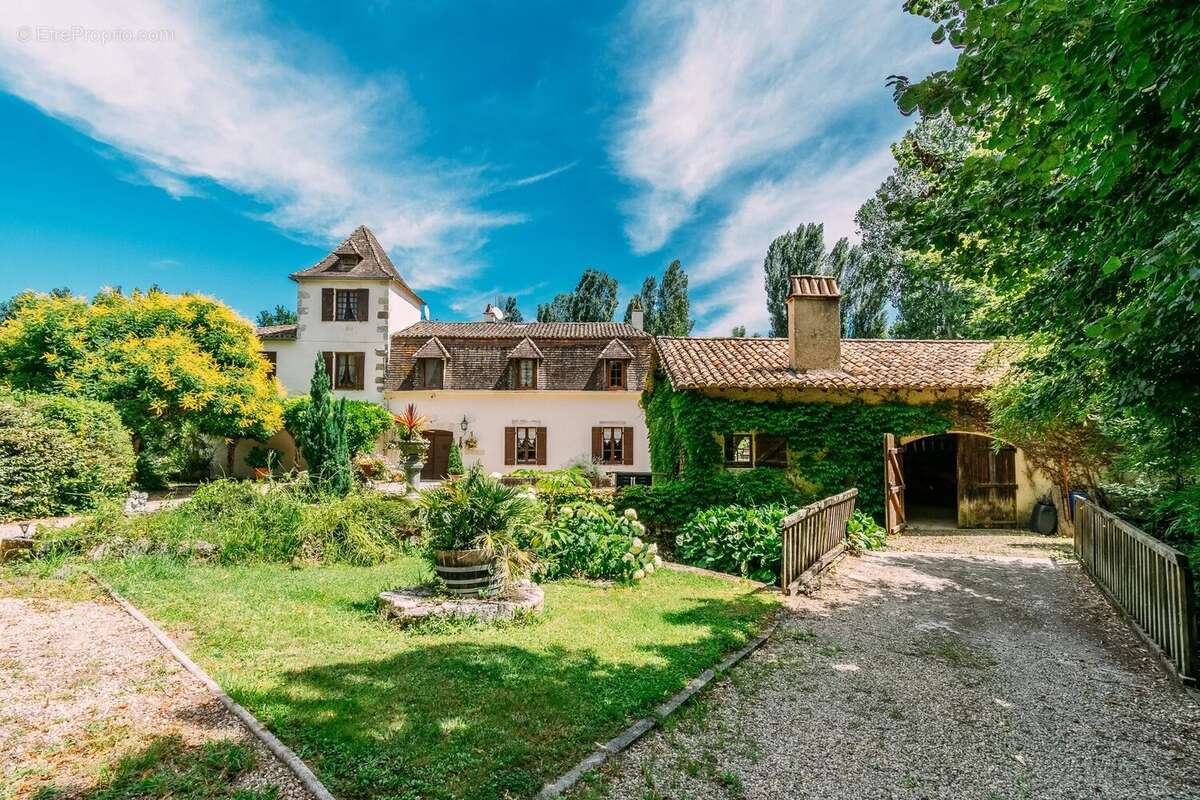 Moulin de caractère sur 13 hectares de terrain - photo 14