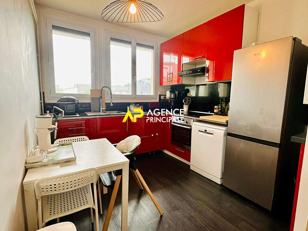 Appartement à SARTROUVILLE