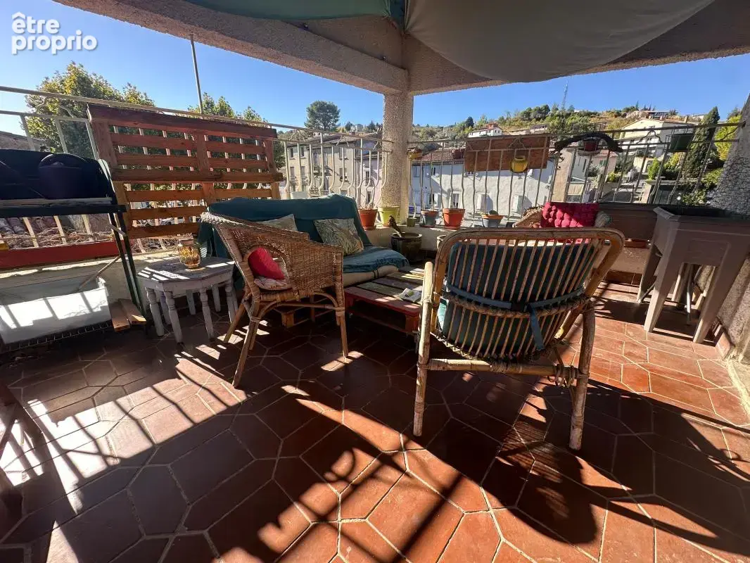 Maison À Vendre avec terrasse et garage - photo 9