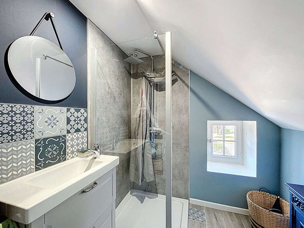 Maison à BEAUFORT-EN-VALLEE