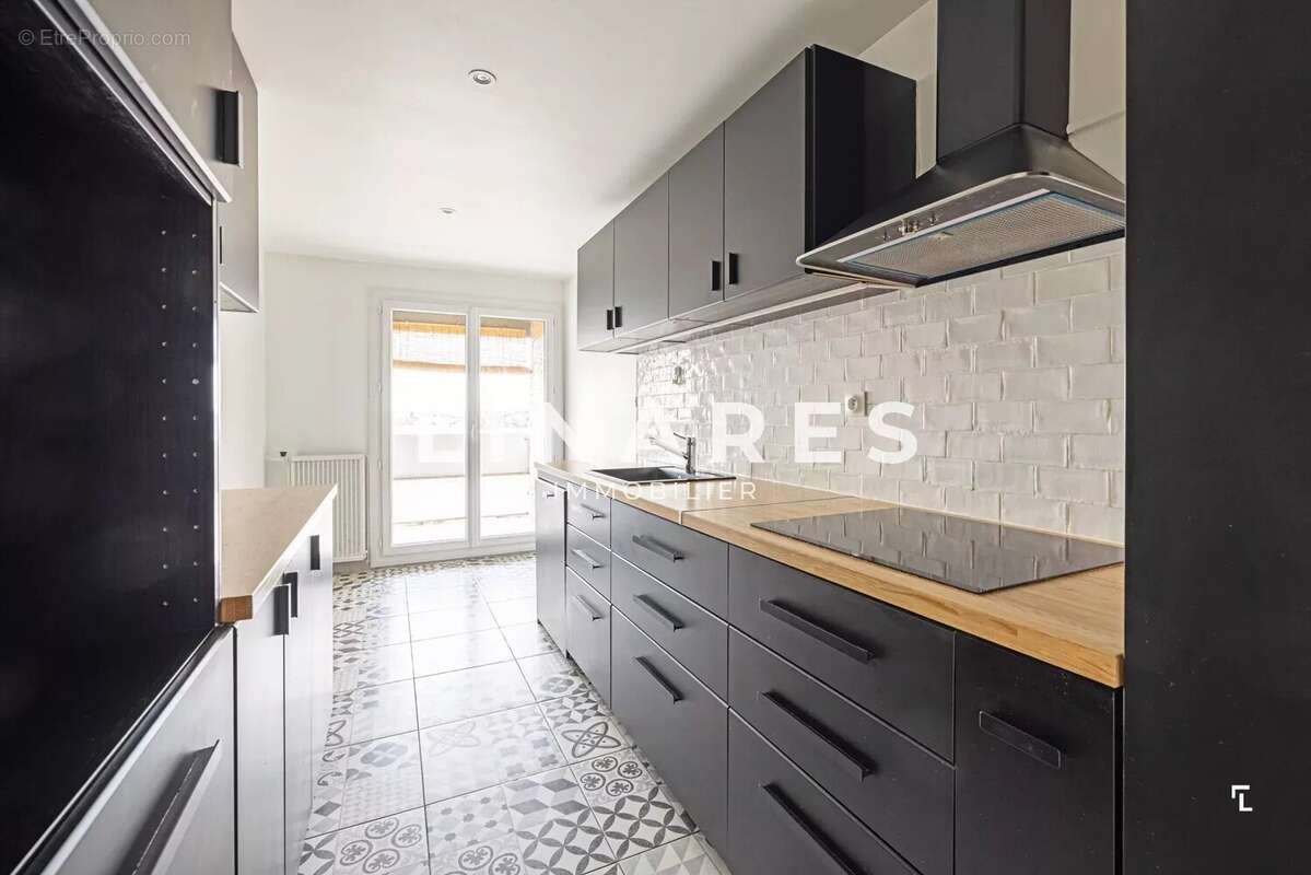 Appartement à MARSEILLE-12E