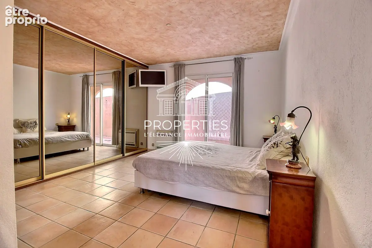 Bormes - pas de la griotte - propriete 319m² -  terrain 4000m² - piscine - poolhouse - photo 12