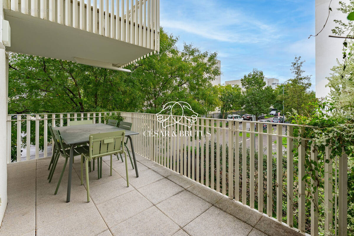 Appartement à VAULX-EN-VELIN