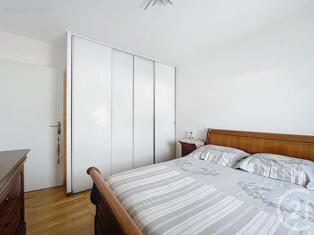 Appartement à MOISSY-CRAMAYEL