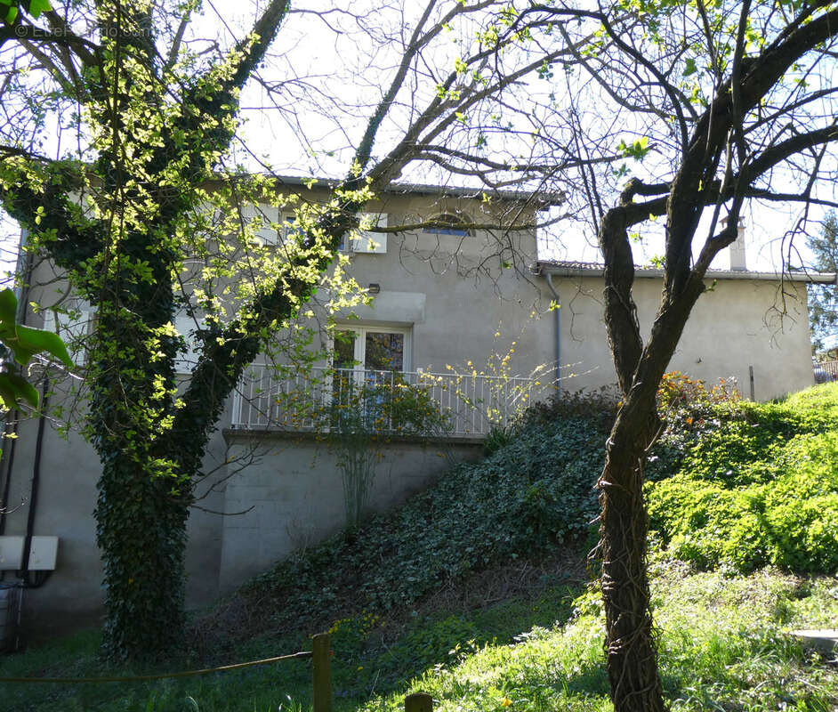 Maison à BRUSSIEU
