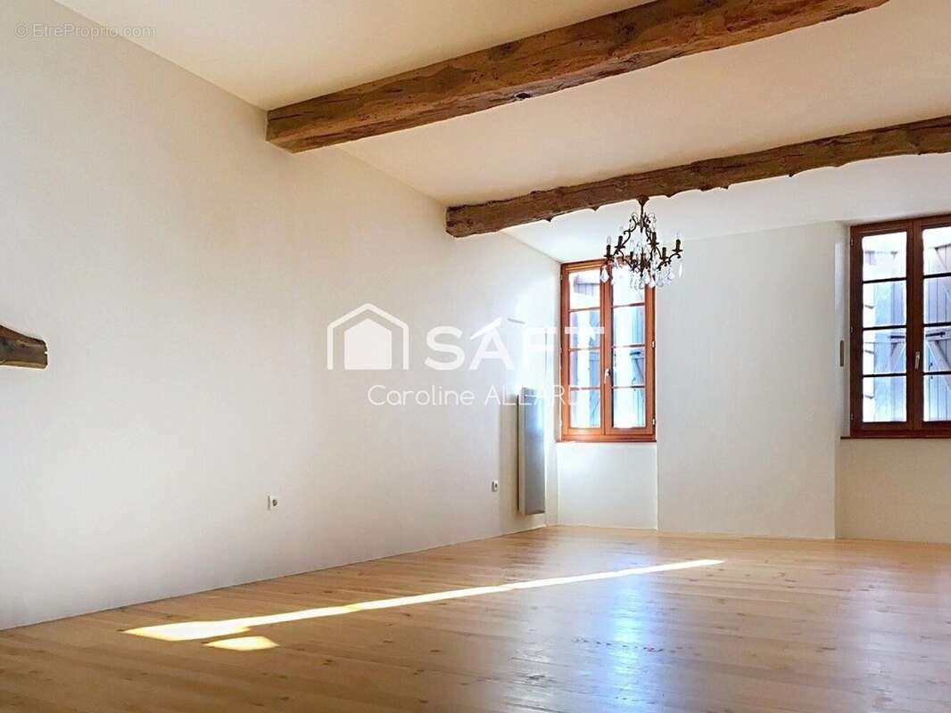 Maison 176 m² à Montpezat  - photo 2