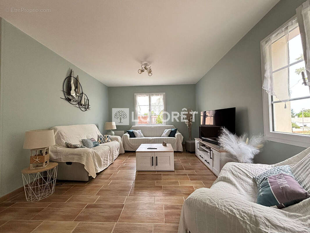 Maison à MESCHERS-SUR-GIRONDE