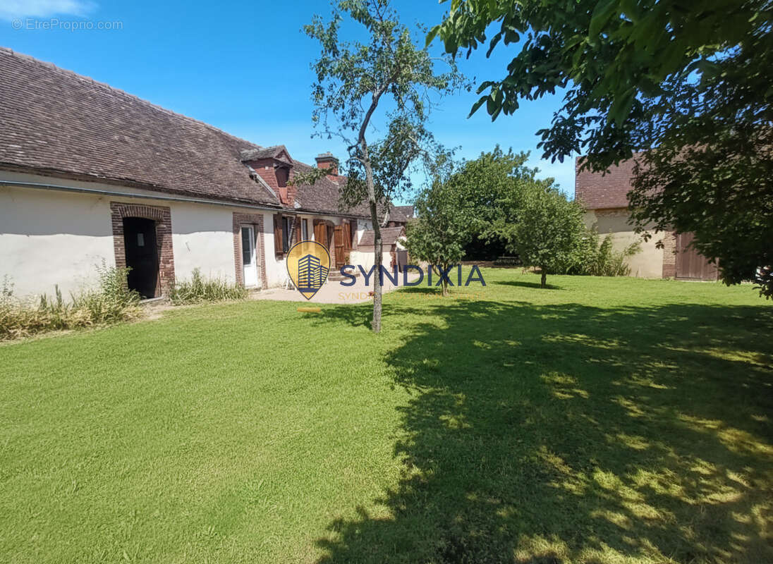 Maison type ferme avec dépendances - photo 2