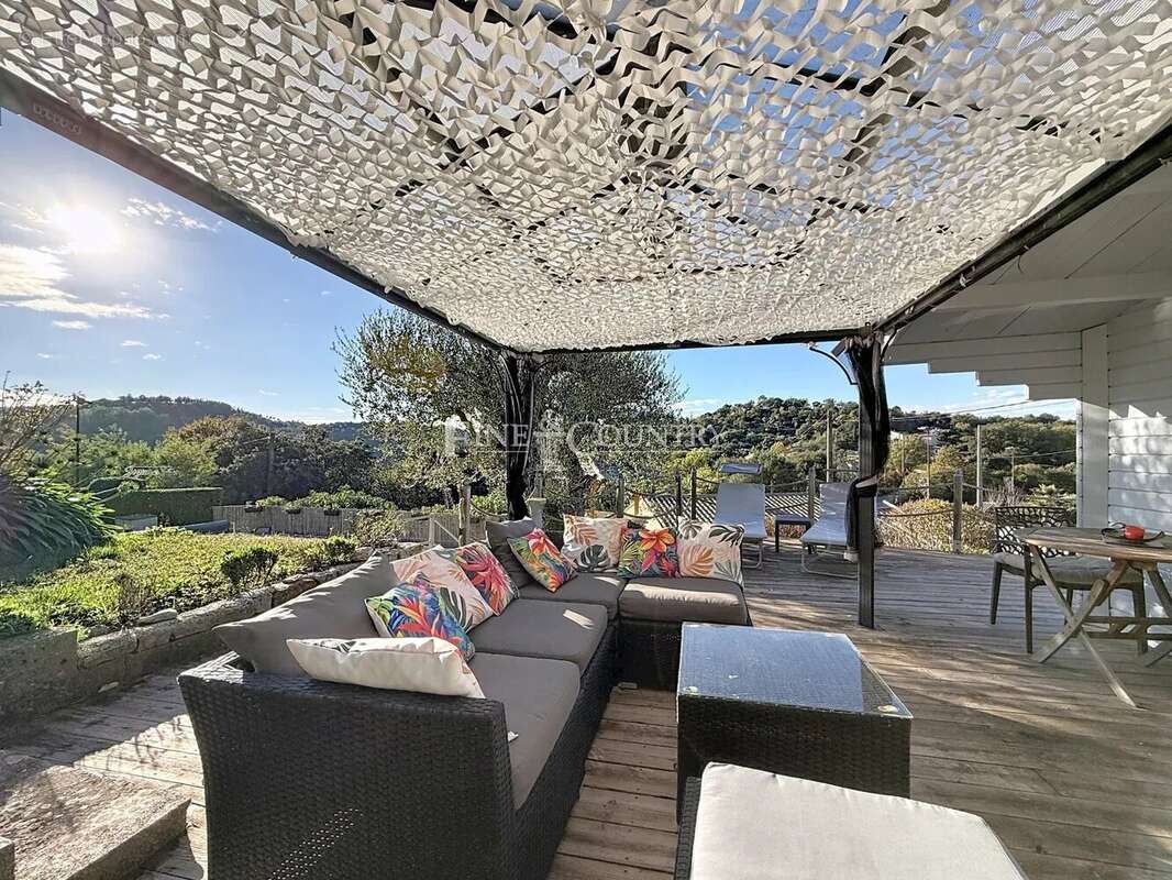 Maison à LES ADRETS-DE-L&#039;ESTEREL