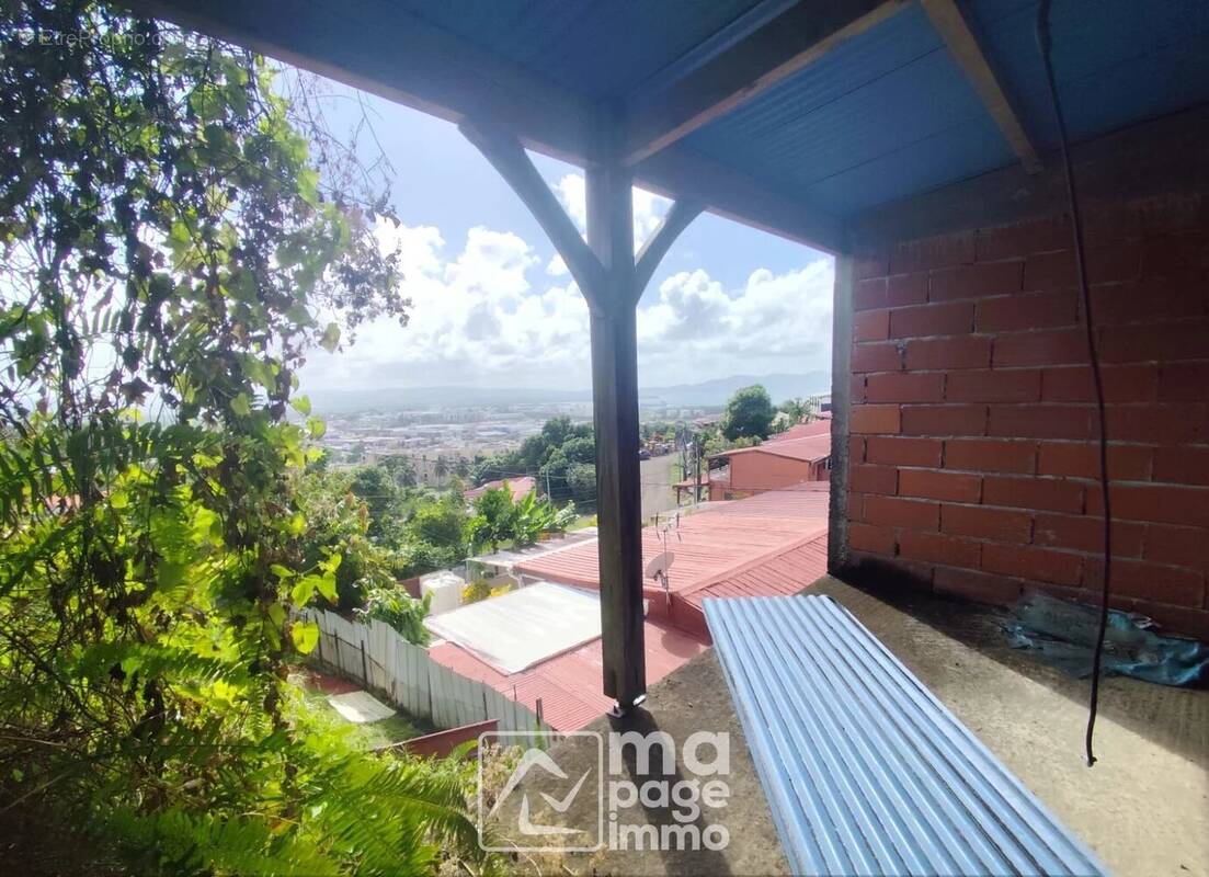 Maison à FORT-DE-FRANCE