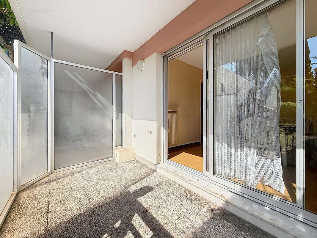Nice Ouest Fabron/F1 37 m²/calme/proche commodités ,commerces et IUT - photo 7