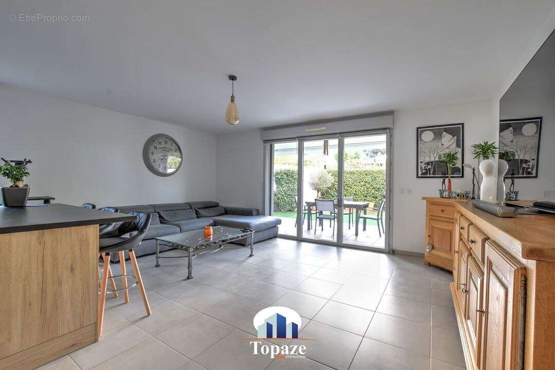 Appartement à PUGET-SUR-ARGENS