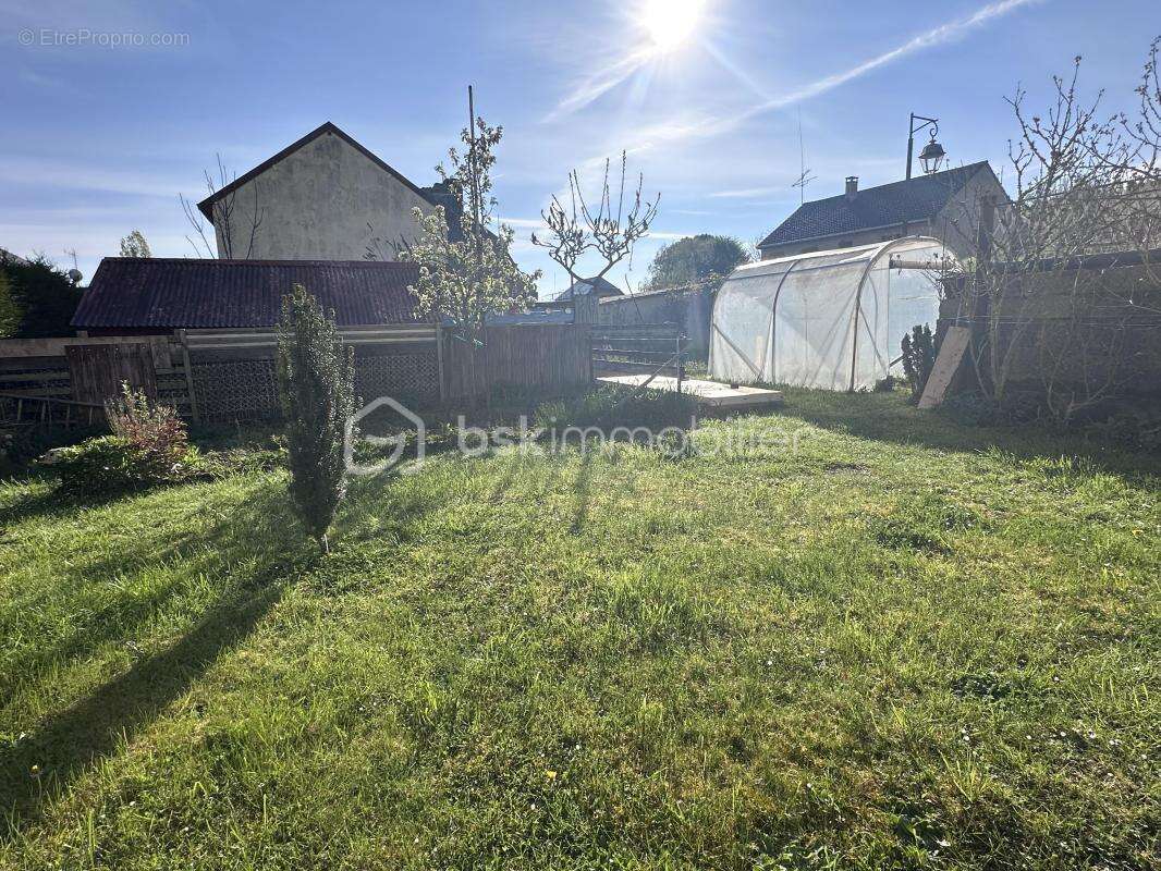 Maison à REMILLY-AILLICOURT